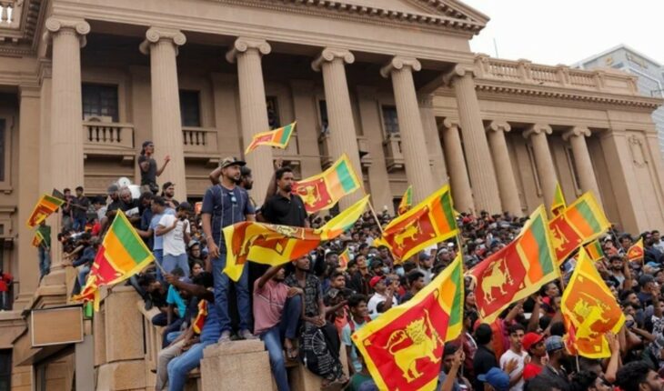 Manifestantes tomaron la residencia del presidente de Sri Lanka