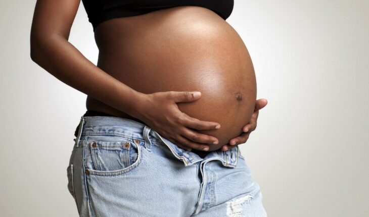 Salud bucal en el embarazo: los cuidados para proteger a la madre y al bebé