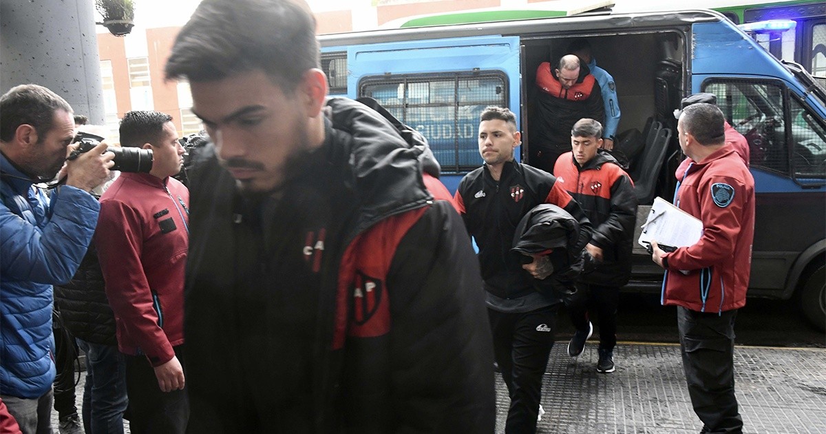 They released the Patronato players arrested after the incidents in the match with Barracas Central