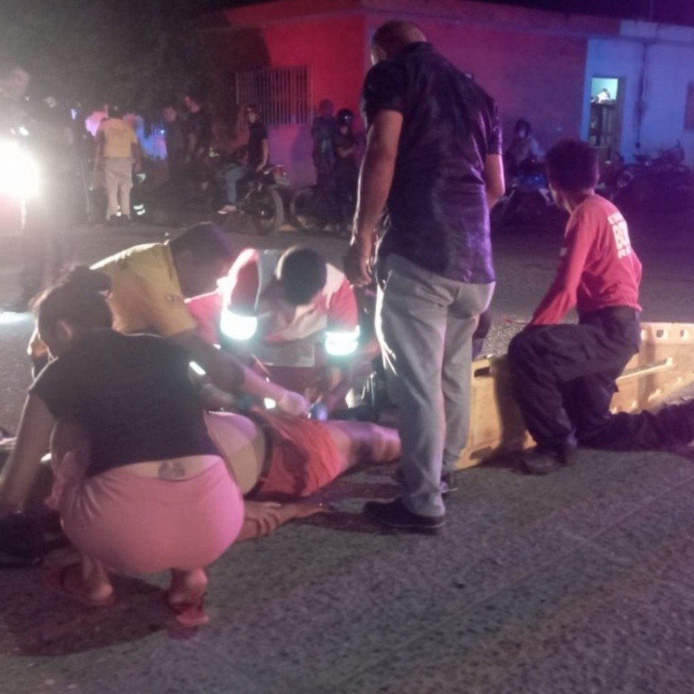 A woman and her child are injured in Escuinapa