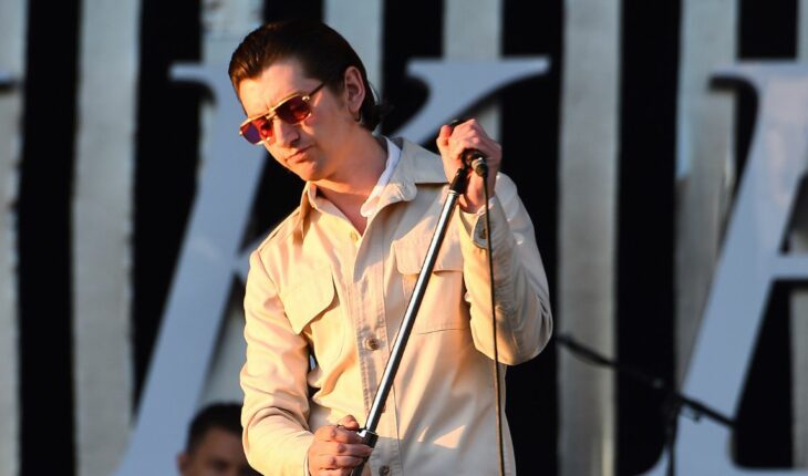 Arctic Monkeys vuelve a tocar una de sus canciones más icónicas — Rock&Pop