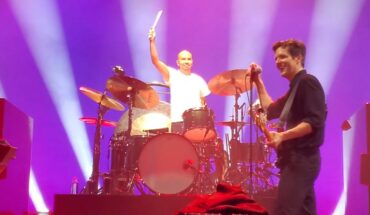 Chileno toca la batería con The Killers en concierto en Canadá — Rock&Pop