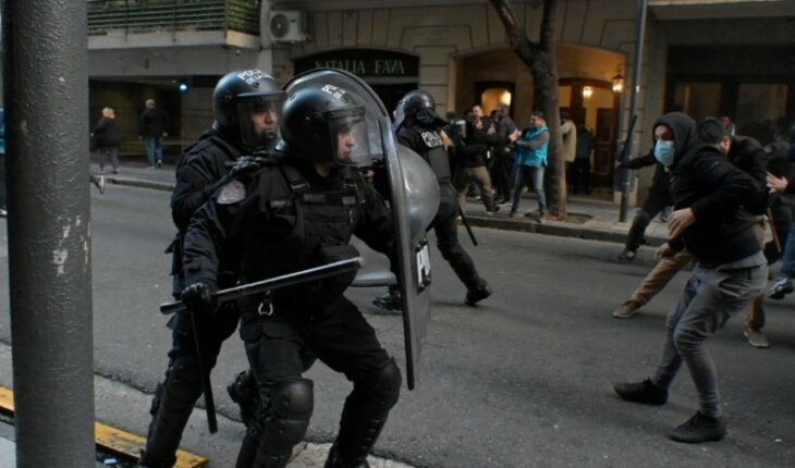 Human rights organizations “strongly” repudiated the police repression in the vicinity of CFK’s house