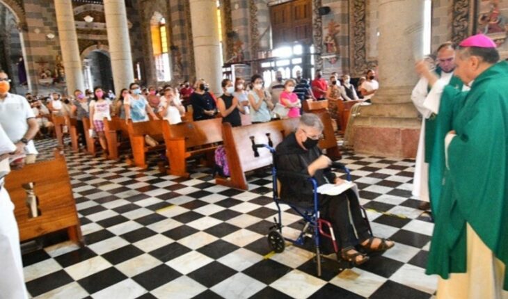 La fe da fuerza para superar la adversidad: Obispo de Mazatlán