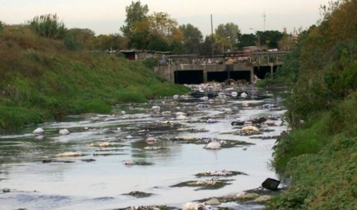 Moreno: investigan contaminación en el río Reconquista