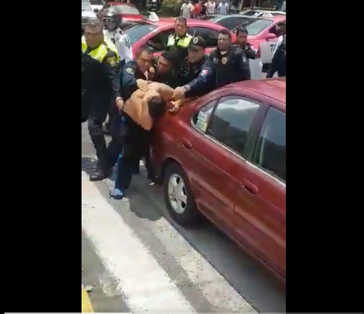 Riña entre policías vecinos de Aragón termina con 2 detenidos