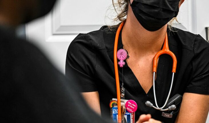 Veto al aborto en estados de EU desborda clínicas de Florida