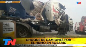 Video: ROSARIO: El humo de la quema de pastizales provocó un choque de camiones