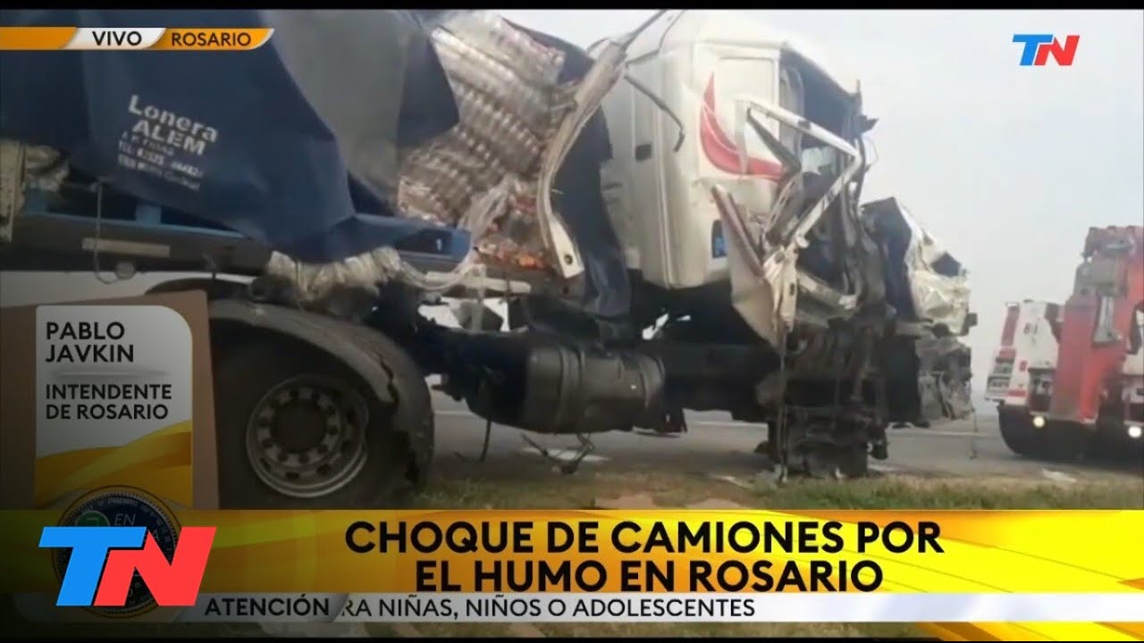 ROSARIO: El humo de la quema de pastizales provocó un choque de camiones