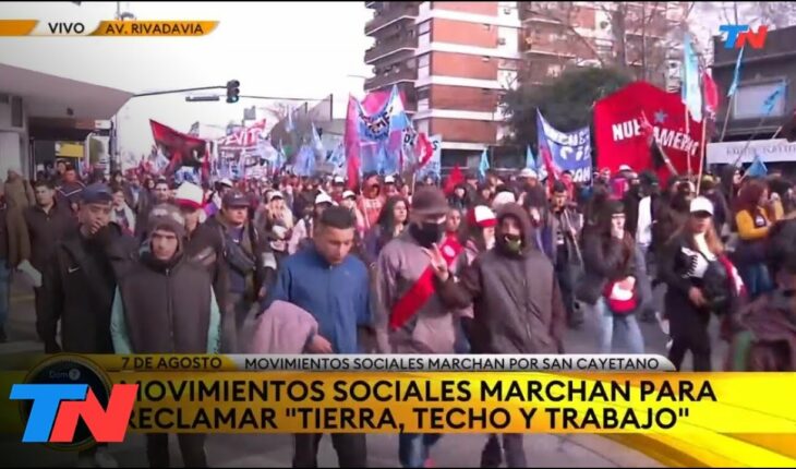 Video: SAN CAYETANO y pedido de trabajo: Movimientos sociales marchan a Plaza de Mayo.