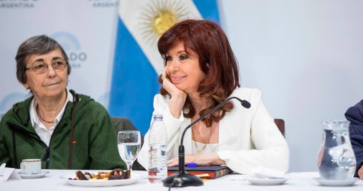 Cristina Fernández de Kirchner sobre el atentado: "Siento que estoy viva por Dios y por la virgen"