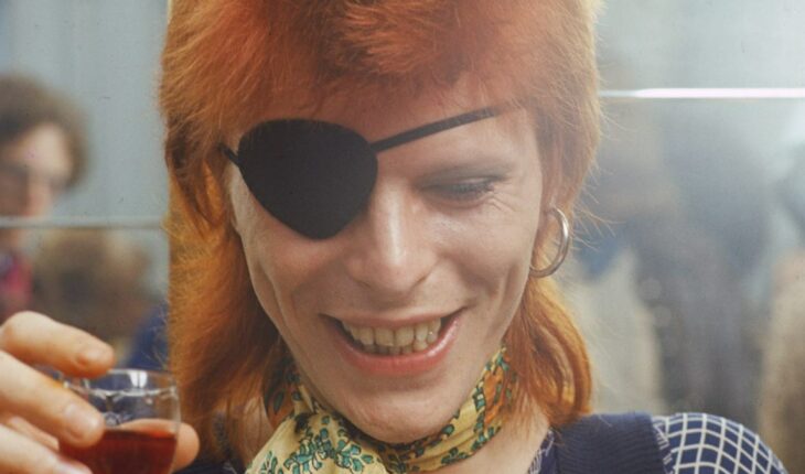 David Bowie es homenajeado en el paseo de la Música de Londres — Rock&Pop