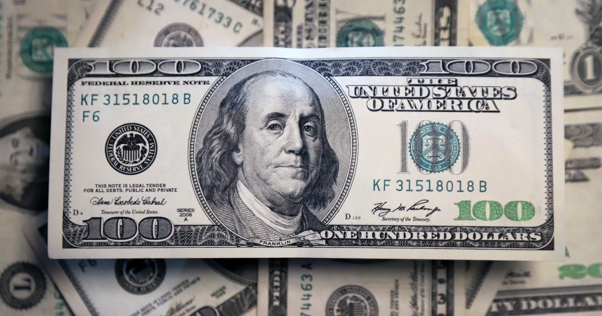 Dólar hoy: la cotización paralela cerró a $287 para la venta