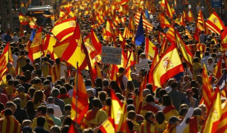 En Barcelona se manifestaron a favor del idioma español en las escuelas