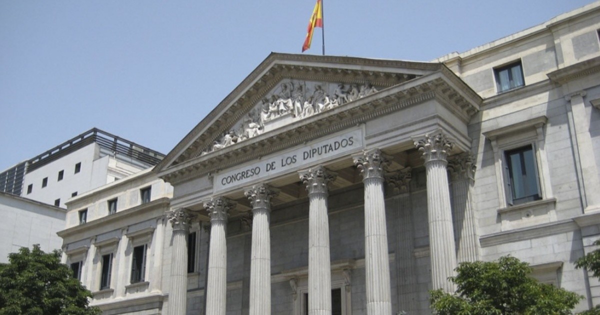 España impulsa una ley que facilitará la ciudadanía a descendientes argentinos