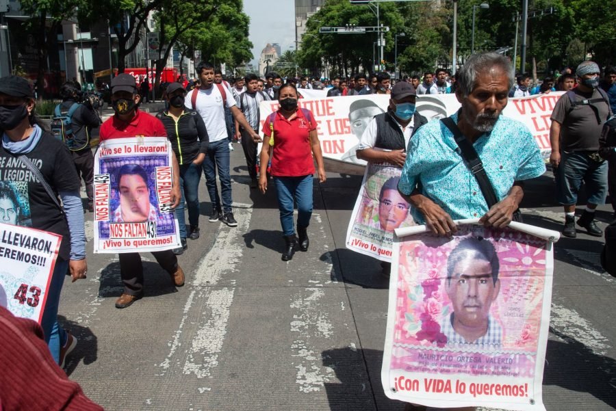 Las acusaciones contra un general y militares por caso Ayotzinapa