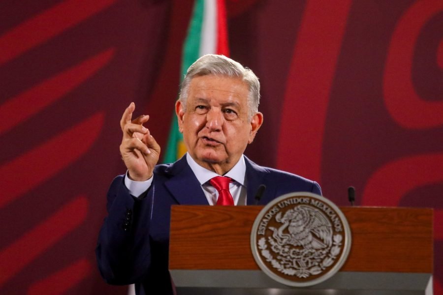 Moving the National Guard to Sedena "is not militarizing," AMLO insists