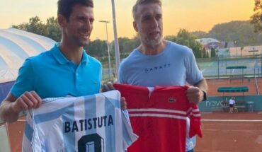 Novak Djokovic y Gabriel Batistuta tuvieron un impensado encuentro en Belgrado