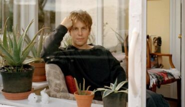 Tom Odell arrives for the first time in Argentina on November 25