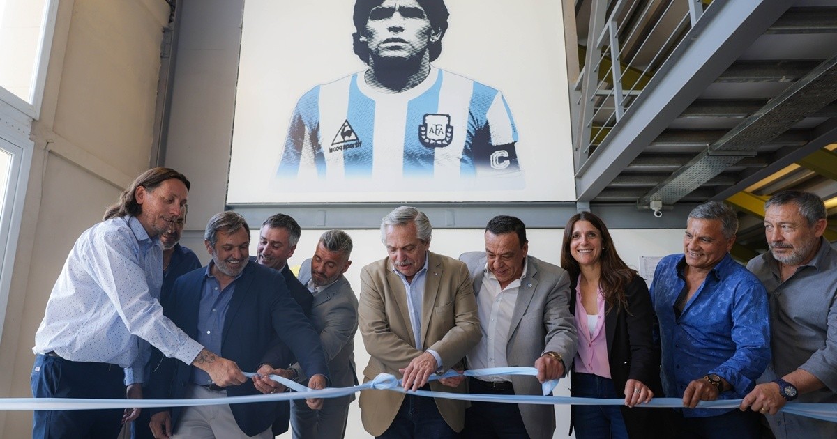 El presidente Alberto Fernández encabezó esta tarde la inauguración del D.A.M Stadium