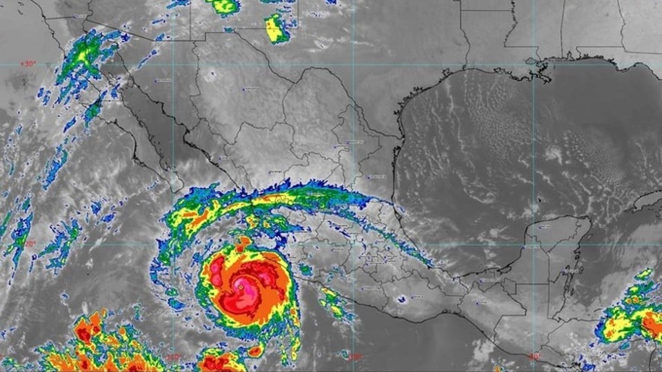 Hurricane Roslyn intensifies to Category 4; will affect Jalisco, Nayarit and Colima