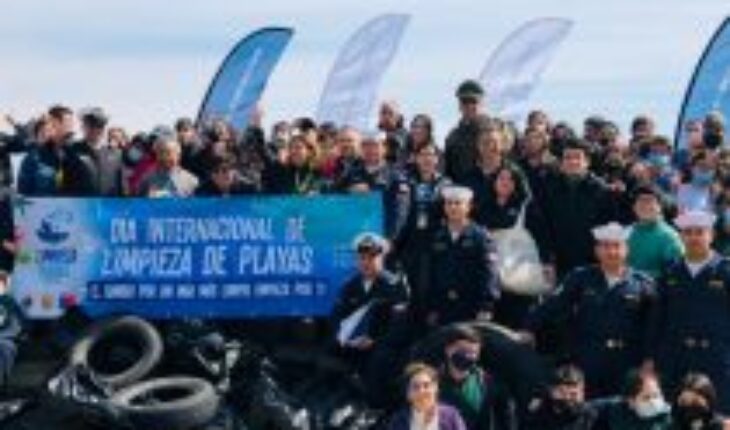 In Constitución, a successful beach cleaning day was held to combat pollution by marine debris