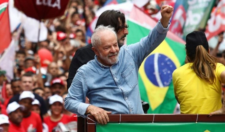 Lula da Silva was elected president for the third time with 50.83% of the vote