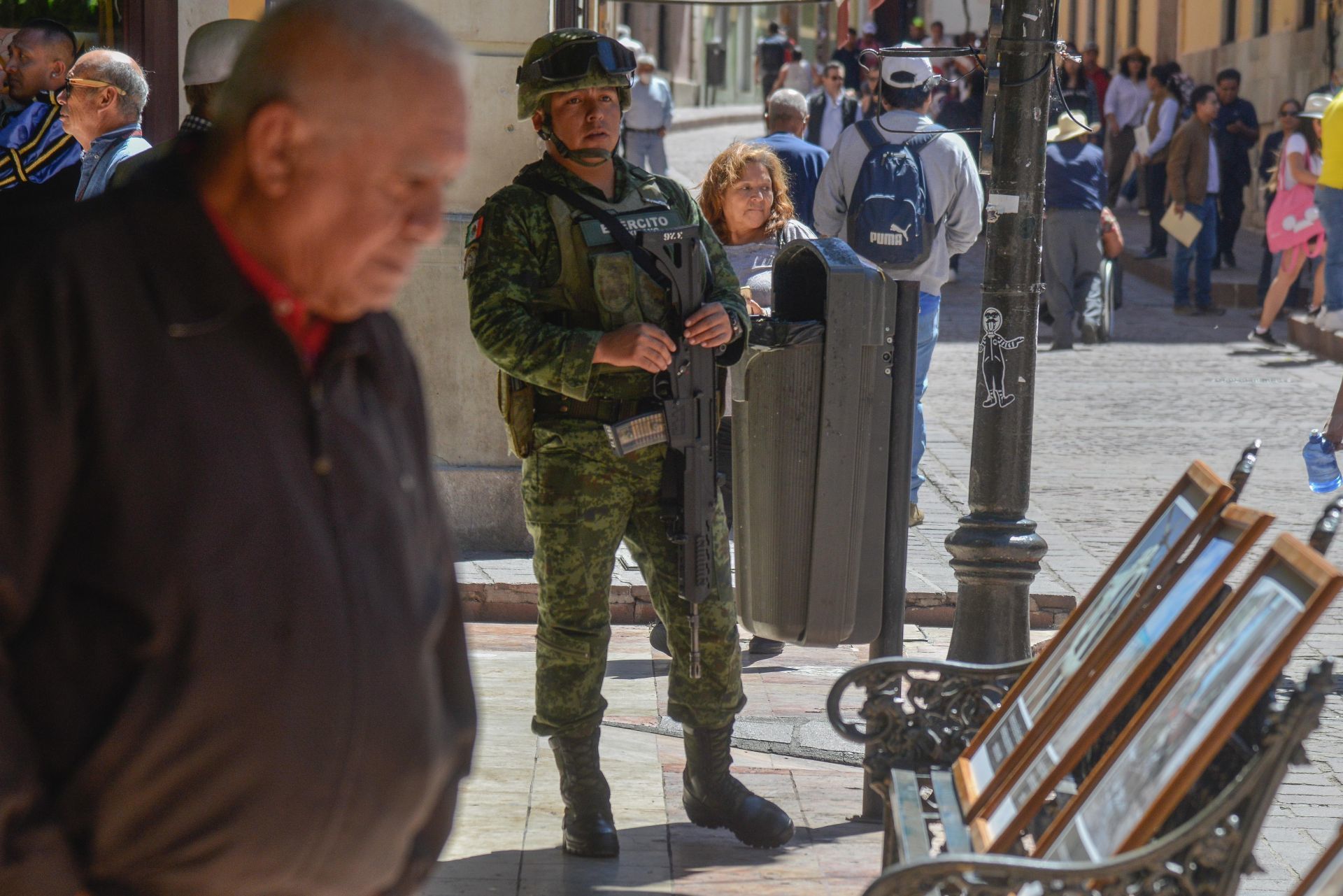 Oaxaca avala ampliación del Ejército en las calles