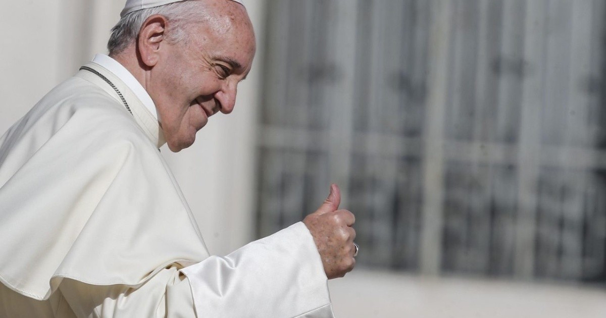 "Try not to die," Pope Francis told his cousin, whom he will visit for her 90th birthday.