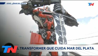 Video: MAR DEL PLATA I Optimus Prime protege la ciudad