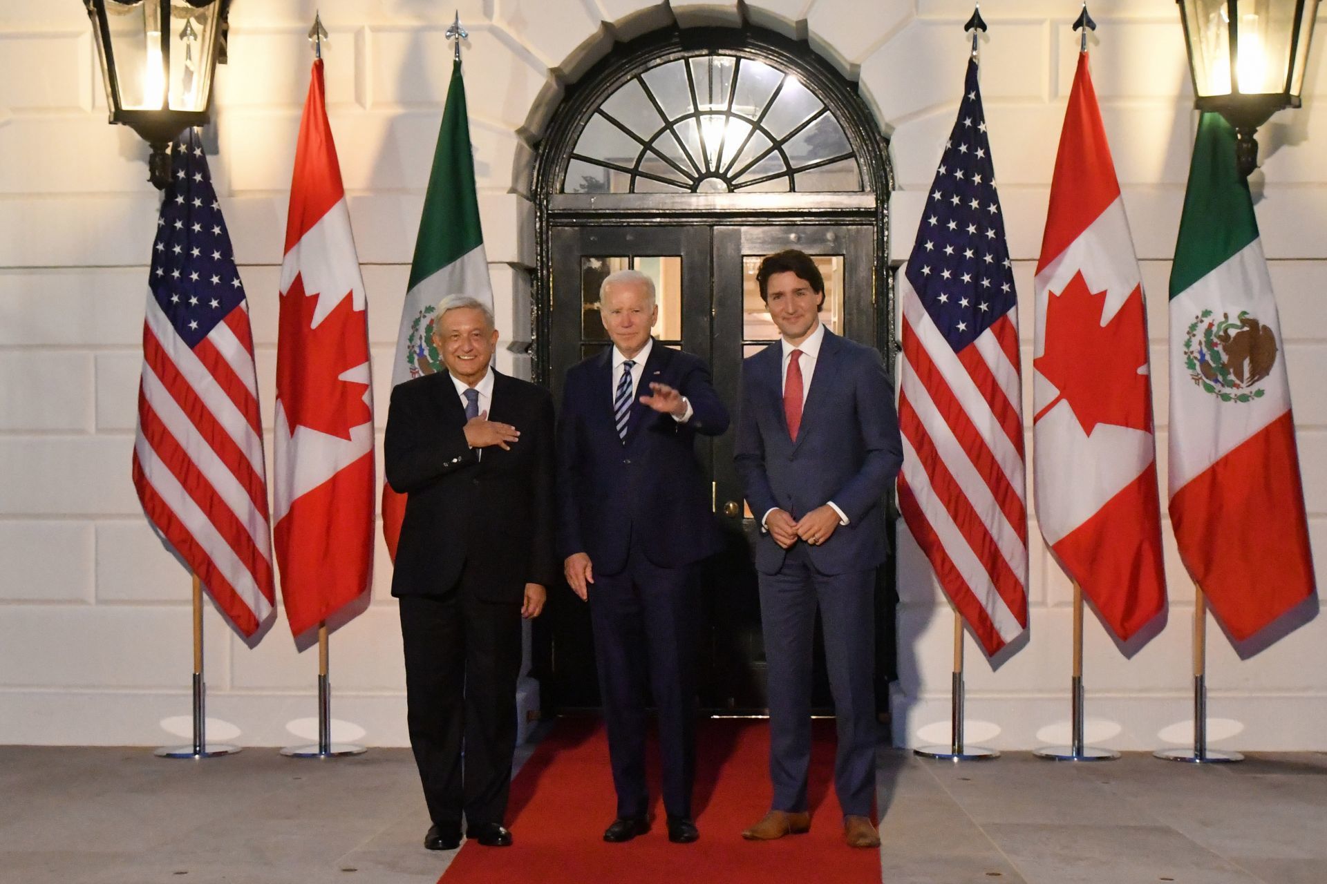 AMLO anuncia visita de Biden y Trudeau a México para enero de 2023