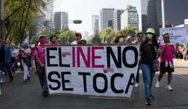 AMLO’s electoral reform sparks opposition march