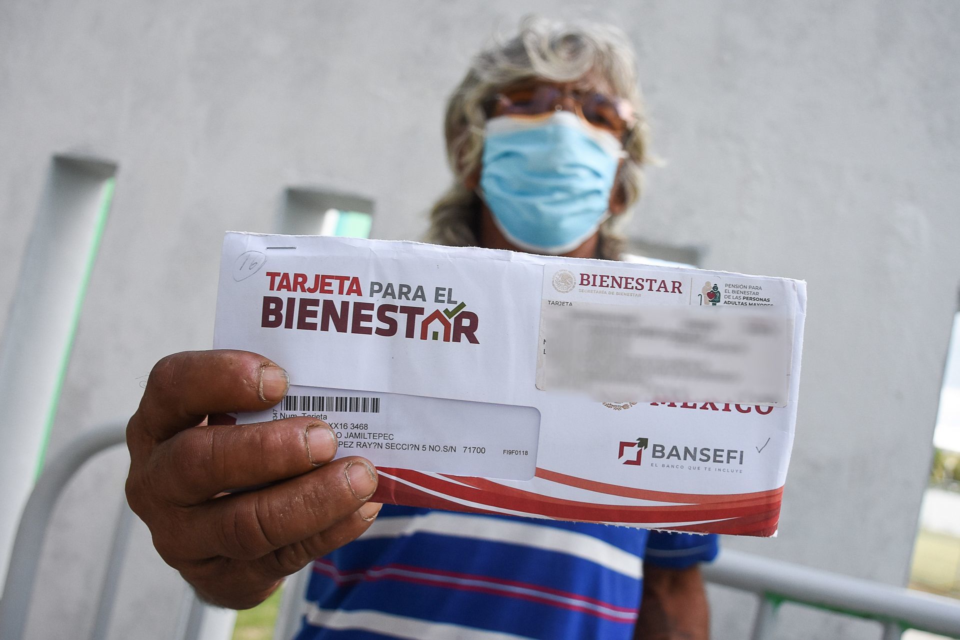 Changes of welfare pension cards in CDMX