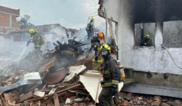 Colombia: una avioneta cayó sobre un sector residencial en el Barrio Belén Rosales