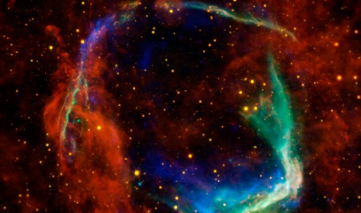 El Telescopio Espacial Hubble captura una estrella justo cuando explota