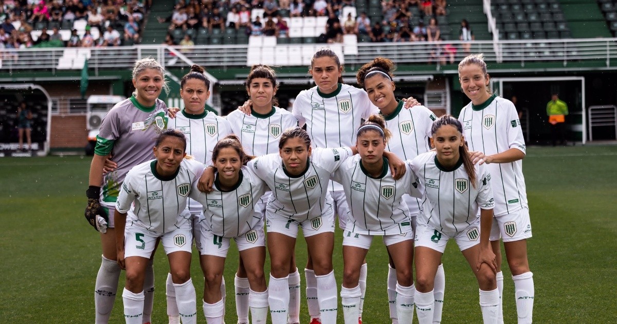 Fútbol femenino: Banfield ganó y ascendió a primera
