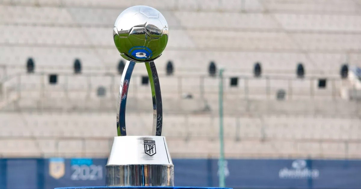 La Liga Profesional confirmó el formato 2023: tres descensos y torneos invertidos
