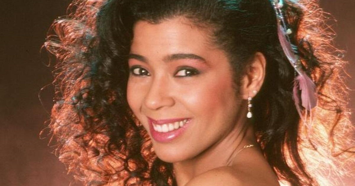 Murió Irene Cara, la voz y el baile en "Fama" y "Flashdance"