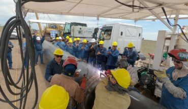 The first pipe welding was carried out in the Néstor Kirchner Gas Pipeline