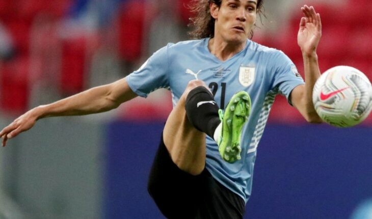 Uruguay concern: Cavani could stay out of Qatar 2022