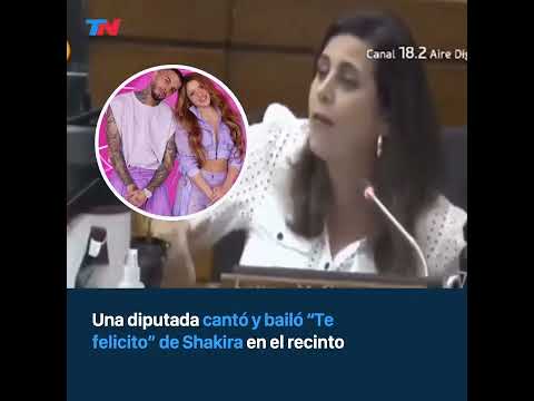 La diputada paraguaya Kattya González se volvió viral por cantar y bailar la canción “Te felicito”