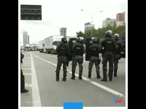 Tensión y caos en Brasil: Camioneros bolsonaristas bloquean las rutas y se enfrentan con la policía