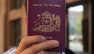 Embajada de EE.UU. aclara dudas y confirma que Chile sigue siendo parte del programa Visa Waiver