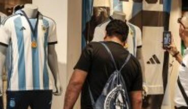 It sold out in two hours: Albiceleste furor for the new Argentina shirt with three stars