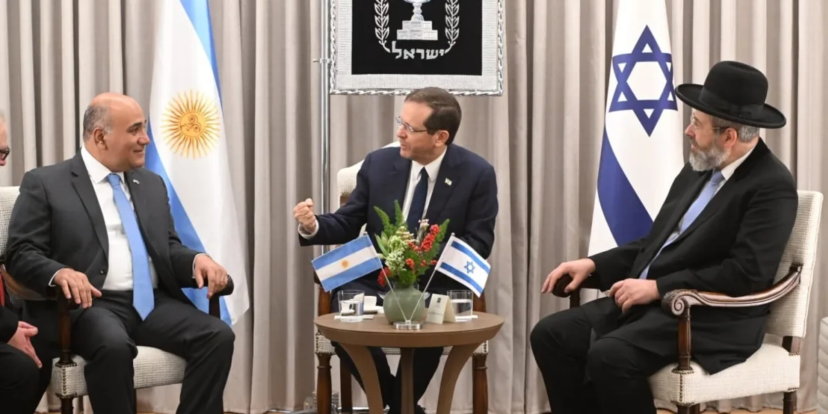 Juan Manzur fue recibido por el presidente israelí Isaac Herzog