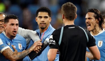 La FIFA abrió un procedimiento contra Uruguay por “conducta indebida”