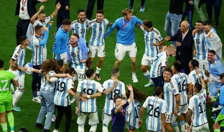 Los jugadores de la Selección Argentina le pusieron nueva letra a la canción “Muchachos”