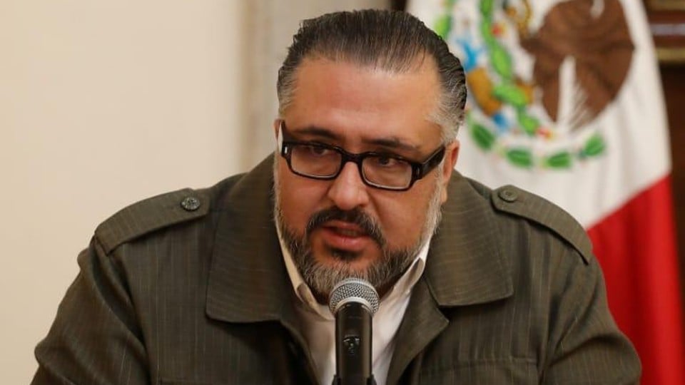 Oaxaca se queda sin fiscal; Arturo Peimbert renuncia al cargo