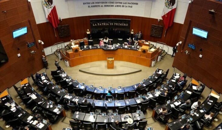Senate postpones AMLO, Morena electoral reform vote