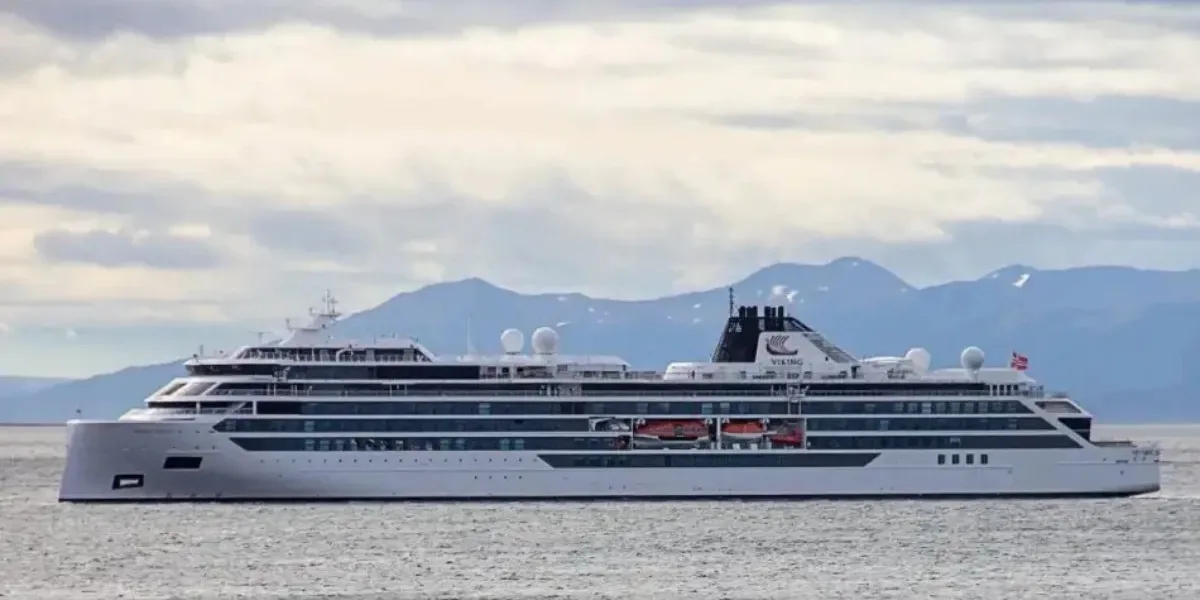 Tierra del Fuego: una ola gigante golpeó un crucero y murió una turista